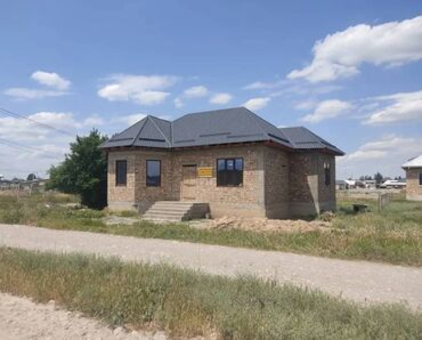 Дом, 87 м², 4 комнаты, Агентство недвижимости, ПСО (под самоотделку) Бишкек - сүрөт 1