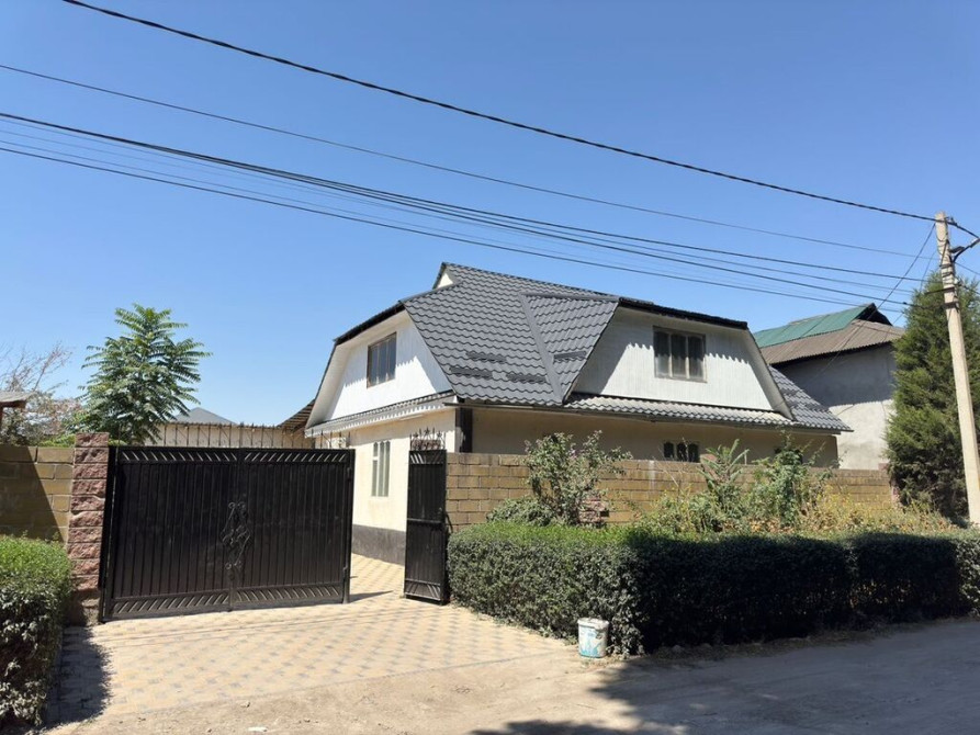 Дом, 130 м², 4 комнаты, Собственник Бишкек - изображение 1