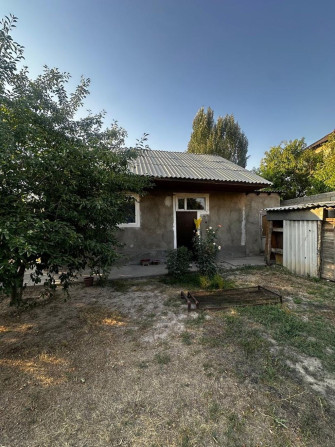 Дом, 75 м², 4 комнаты, Агентство недвижимости, Старый ремонт Бишкек - сүрөт 1