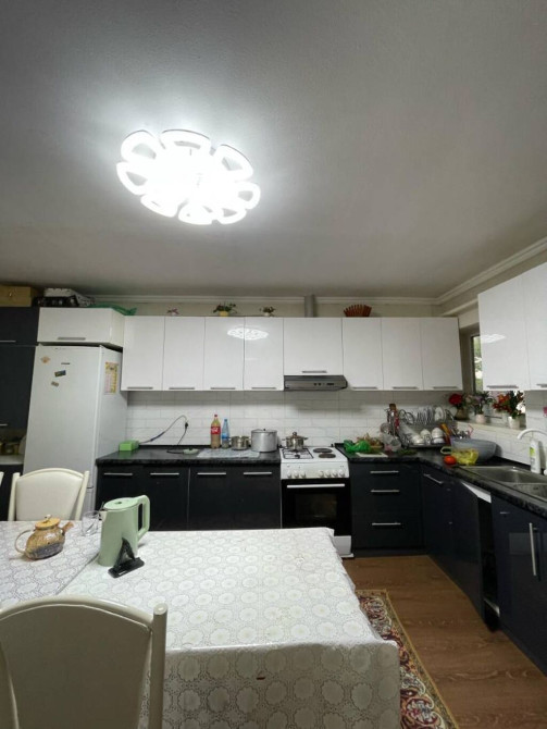 Дом, 101 м², 4 комнаты, Агентство недвижимости, Евроремонт Бишкек - сүрөт 1