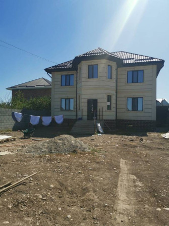Дом, 219 м², 4 комнаты, Агентство недвижимости, ПСО (под самоотделку) Бишкек - сүрөт 1