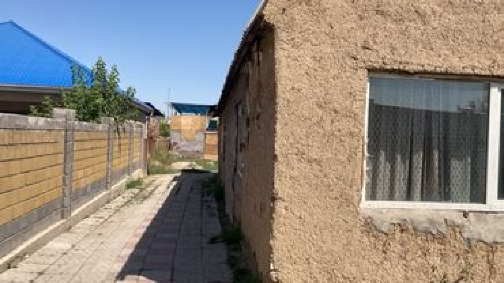 Дом, 6 м², 4 комнаты, Собственник, Старый ремонт Бишкек - изображение 4