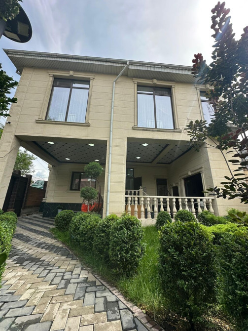 Дом, 183 м², 4 комнаты, Агентство недвижимости, Евроремонт Bishkek - photo 1