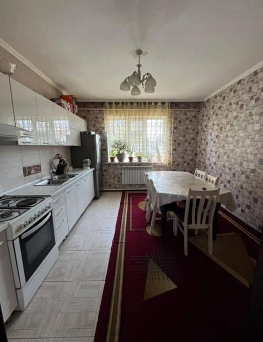 Дом, 100 м², 4 комнаты, Агентство недвижимости, Евроремонт Бишкек - сүрөт 1