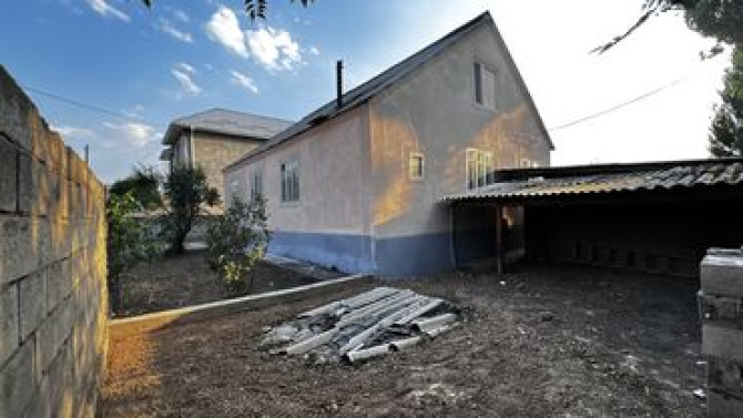Дом, 120 м², 4 комнаты, Собственник, Косметический ремонт Бишкек - сүрөт 1