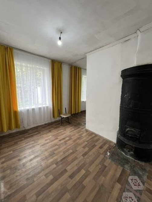 Полдома, 26 м², 2 комнаты, Агентство недвижимости, Старый ремонт Бишкек - сүрөт 1