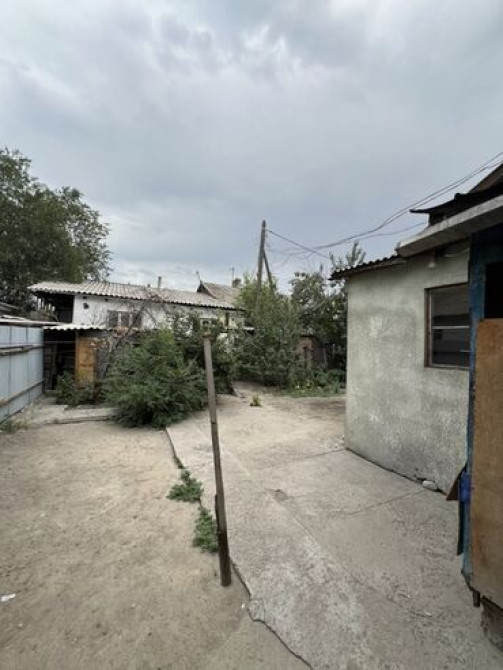 Полдома, 26 м², 2 комнаты, Агентство недвижимости, Старый ремонт Бишкек - сүрөт 4