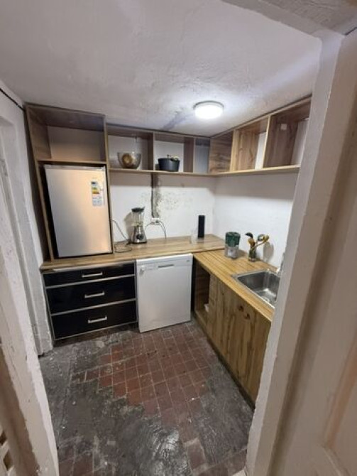 Дом, 60 м², 2 комнаты, Собственник Бишкек - изображение 4