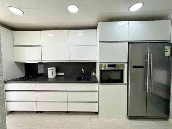 Полдома, 45 м², 2 комнаты, Собственник, Евроремонт Бишкек