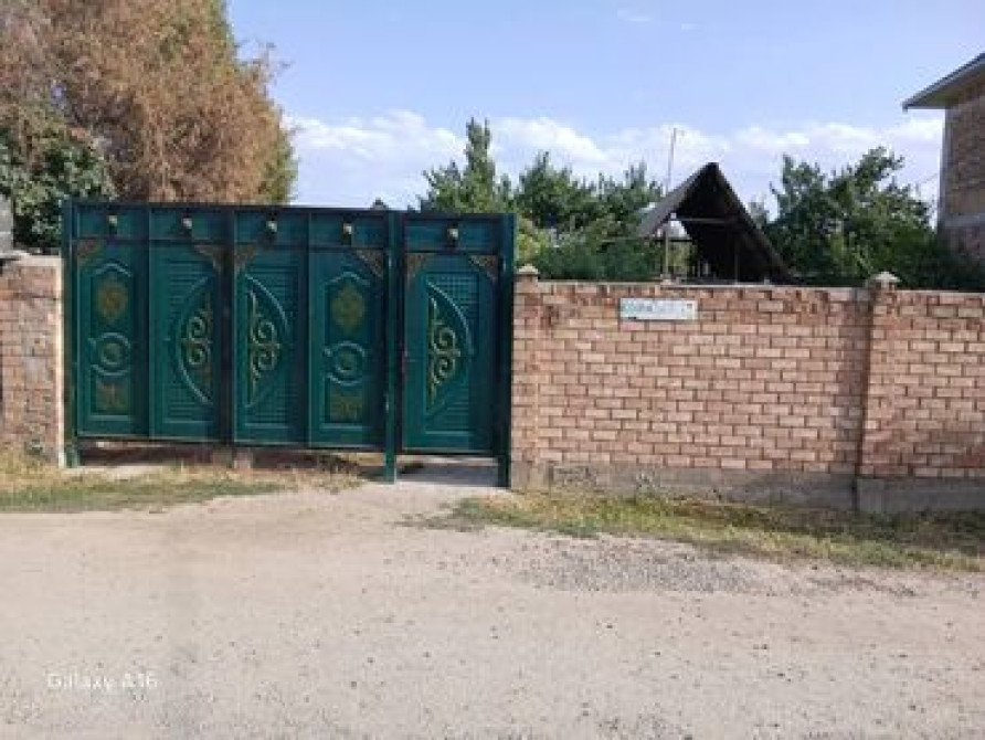 Дом, 63 м², 2 комнаты, Собственник, Косметический ремонт Bishkek - photo 1