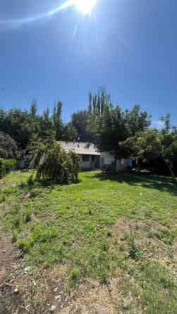 Времянка, 60 м², 2 комнаты, Агентство недвижимости, Старый ремонт Бишкек