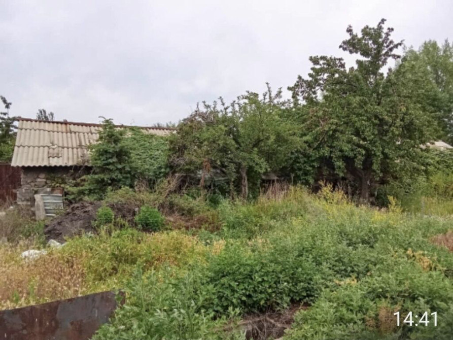 Дача, 30 м², 2 комнаты, Собственник, Старый ремонт Бишкек - изображение 1