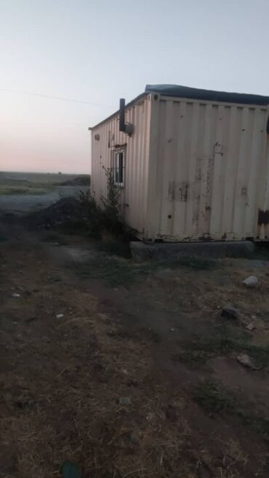 Дом, 40 м², 2 комнаты, Собственник Бишкек - изображение 2