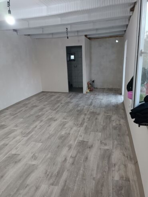 Времянка, 3 м², 2 комнаты, Собственник Бишкек - сүрөт 1