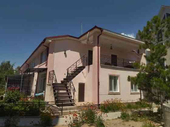 Коттедж, 52 м², 2 комнаты, Собственник, Евроремонт Бишкек