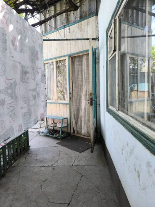 Дом, 45 м², 2 комнаты, Собственник, Косметический ремонт Бишкек - изображение 1