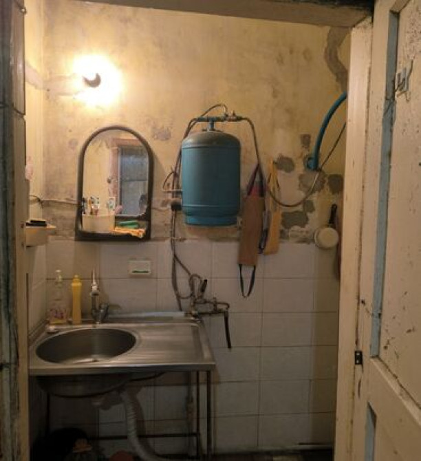 Барачный, 44 м², 2 комнаты, Собственник, Старый ремонт Бишкек - сүрөт 5