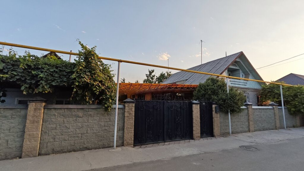 Дом, 130 м², 5 комнат, Собственник, Евроремонт Бишкек - изображение 1