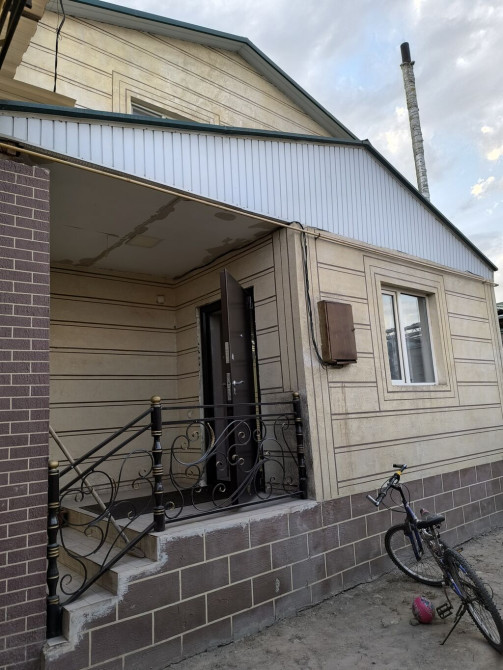 Дом, 180 м², 5 комнат, Собственник, Старый ремонт Бишкек - сүрөт 1