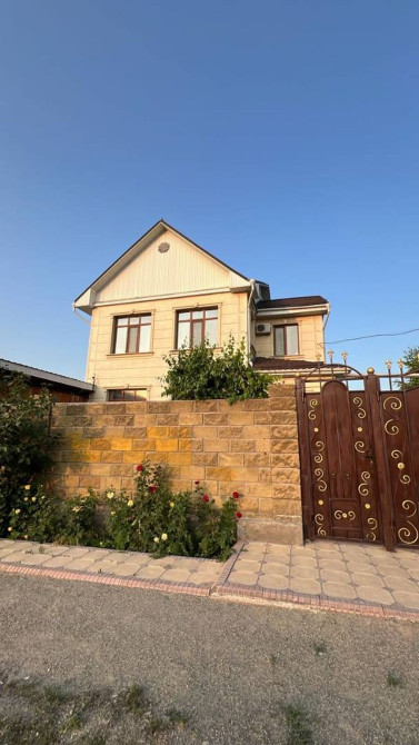 Дом, 233 м², 5 комнат, Агентство недвижимости, Косметический ремонт Бишкек - сүрөт 1