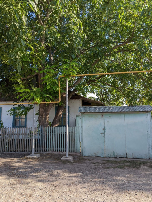 Дом, 56 м², 5 комнат, Собственник, Старый ремонт Бишкек - сүрөт 1