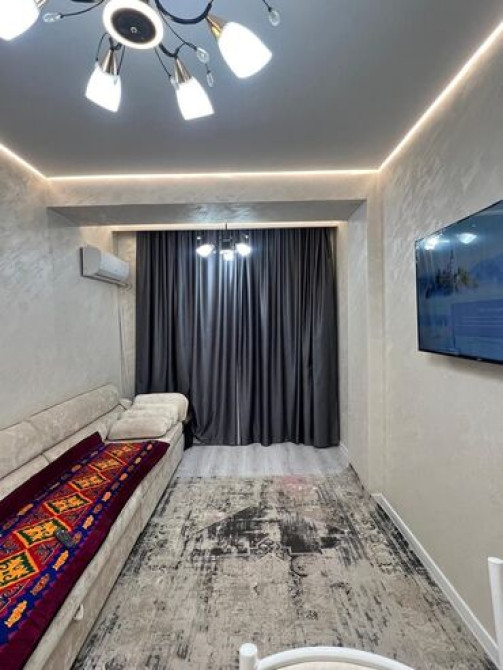 1 комната, 40 м², Элитка, 1 этаж, Евроремонт Бишкек - сүрөт 1