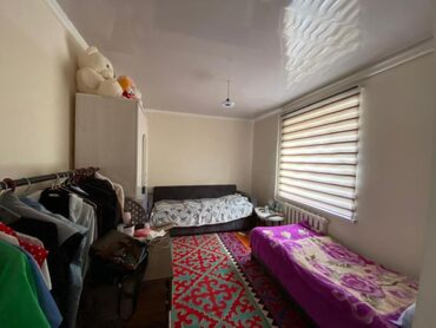 Просторная квартира с продуманной планировкой, включающей гостиную Бишкек - изображение 5