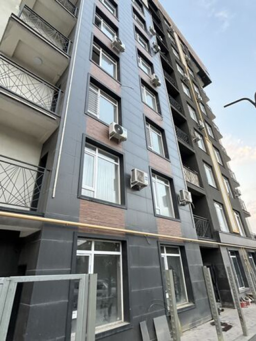 2 комнаты, 72 м², Элитка, 8 этаж, ПСО (под самоотделку) Бишкек - изображение 1