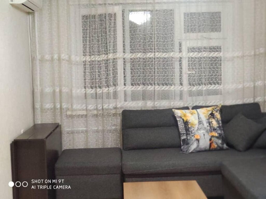 3 комнаты, 60 м², 104 серия, 1 этаж, Евроремонт Бишкек - изображение 1