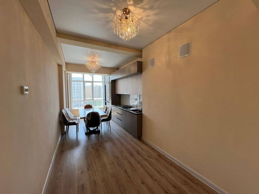 2 комнаты, 58 м², Элитка, 8 этаж, Дизайнерский ремонт Бишкек - изображение 1