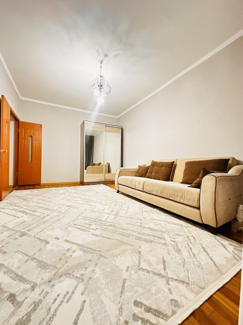 1 комната, 44 м², 106 серия, 3 этаж, Евроремонт Бишкек - изображение 1