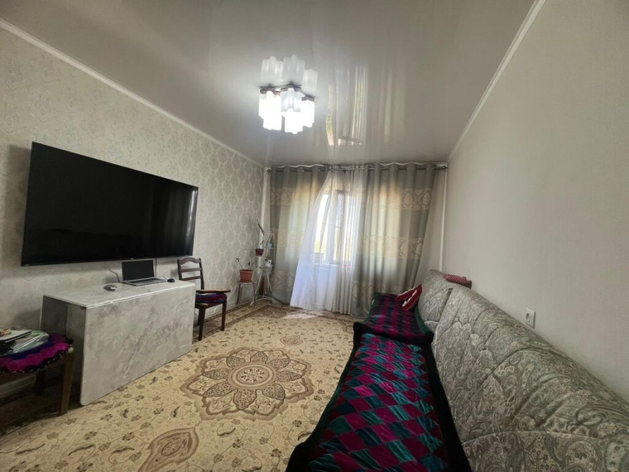 2 комнаты, 56 м², 106 серия, 5 этаж, Косметический ремонт Бишкек - изображение 1