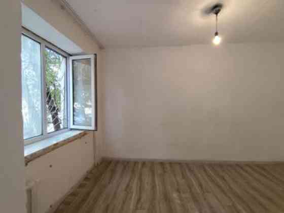2 комнаты, 16 м², Малосемейка, 1 этаж, Старый ремонт Бишкек