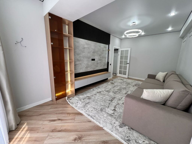 2 комнаты, 55 м², Элитка, 7 этаж, Дизайнерский ремонт Бишкек - изображение 1