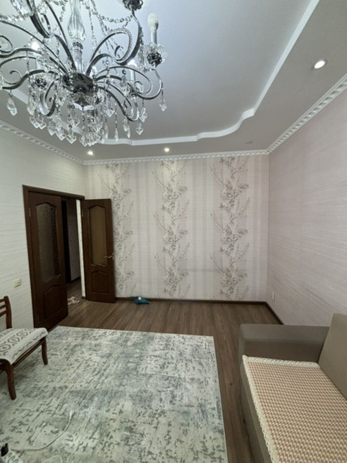 3 комнаты, 75 м², 105 серия, 3 этаж, Евроремонт Бишкек - изображение 1