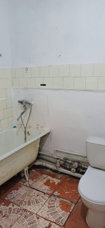 1 комната, 32 м², 104 серия, 1 этаж, Старый ремонт Бишкек - сүрөт 3