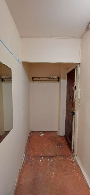 1 комната, 32 м², 104 серия, 1 этаж, Старый ремонт Бишкек - изображение 2