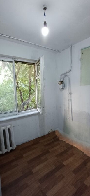 1 комната, 32 м², 104 серия, 1 этаж, Старый ремонт Бишкек - изображение 5