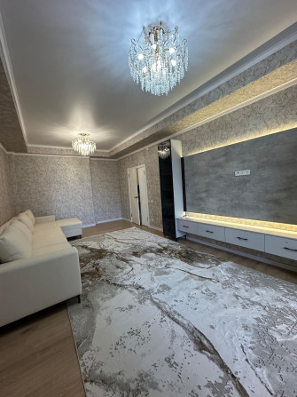 3 комнаты, 95 м², Элитка, 3 этаж, Евроремонт Bishkek - photo 1