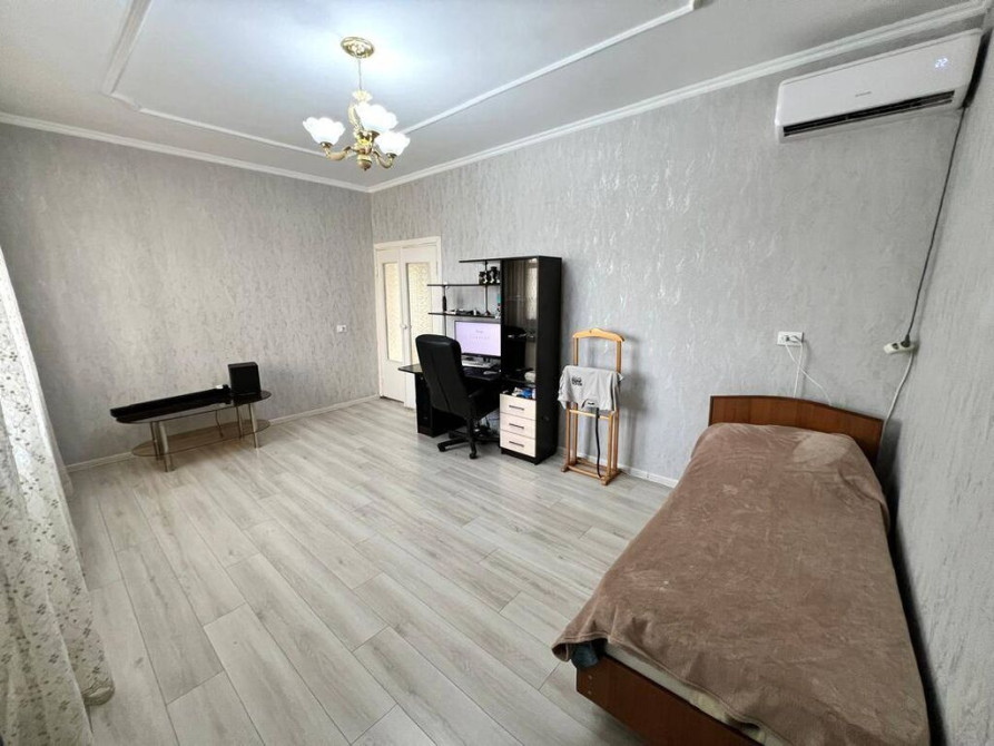 3 комнаты, 71 м², 105 серия, 4 этаж, Косметический ремонт Бишкек - изображение 1