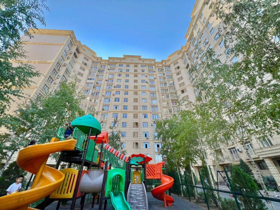 3 комнаты, 100 м², Элитка, 10 этаж, Евроремонт Бишкек - изображение 1