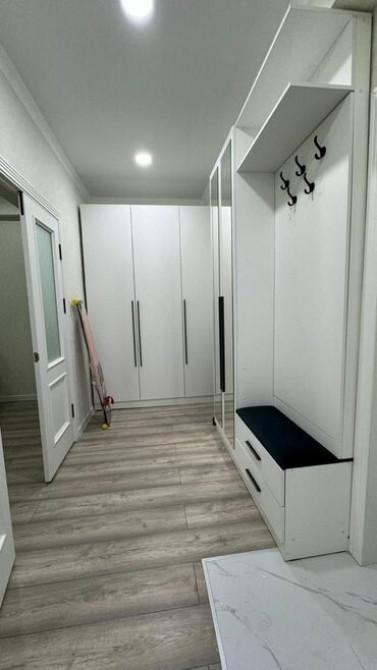 1 комната, 45 м², Элитка, 1 этаж, Дизайнерский ремонт Бишкек - изображение 6