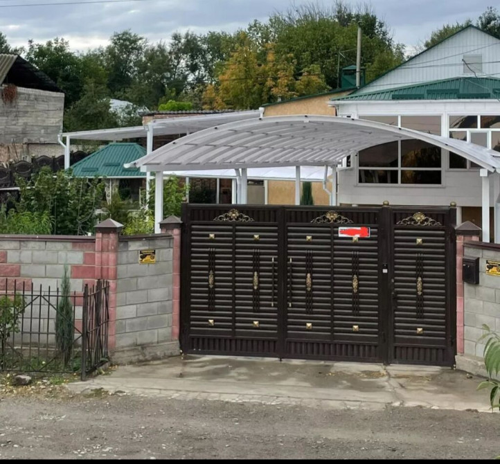 Дом, 120 м², 5 комнат, Собственник, Старый ремонт Bishkek - photo 1