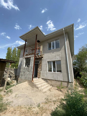 Дом, 180 м², 5 комнат, Агентство недвижимости, Евроремонт Бишкек - изображение 1