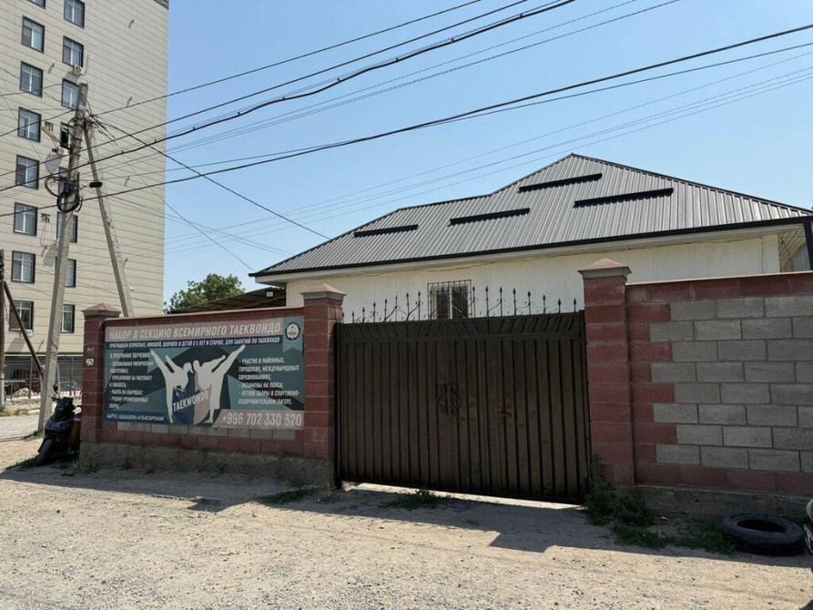 Дом, 250 м², 5 комнат, Агентство недвижимости, Евроремонт Bishkek - photo 1