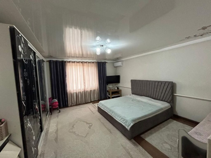 Дом, 180 м², 5 комнат, Агентство недвижимости, Евроремонт Bishkek - photo 1