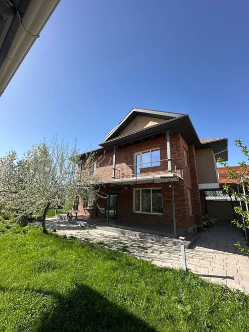 Дом, 240 м², 5 комнат, Агентство недвижимости, Евроремонт Бишкек - сүрөт 1