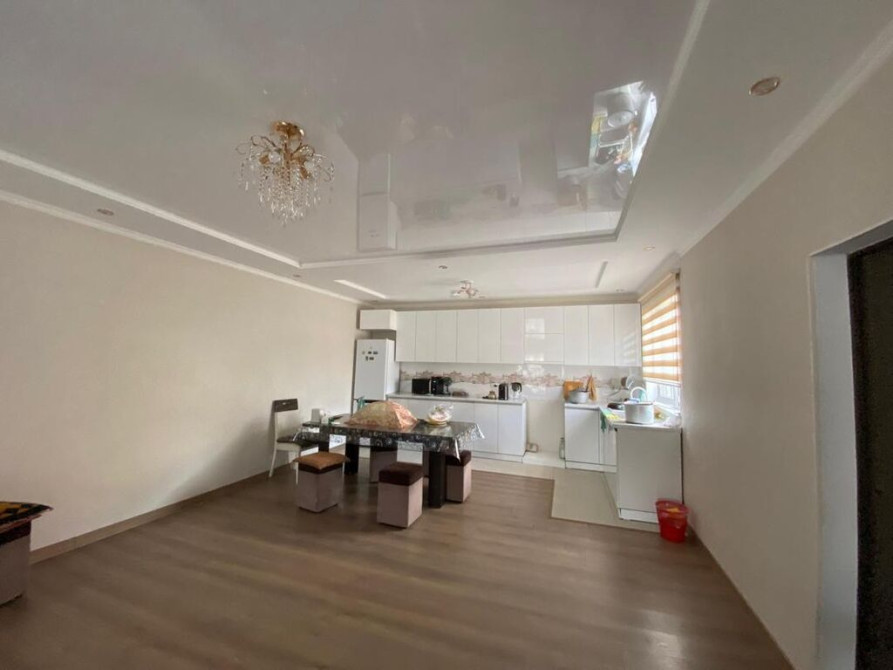 Дом, 121 м², 5 комнат, Собственник Бишкек - изображение 1