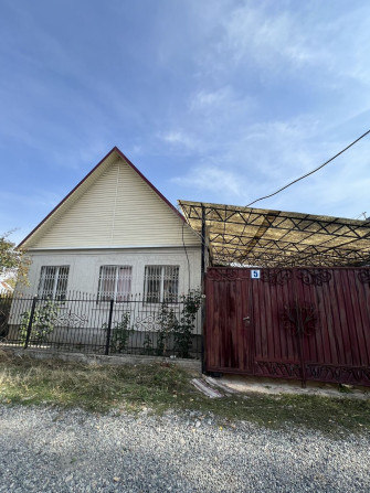 Дом, 120 м², 5 комнат, Собственник, Евроремонт Бишкек - сүрөт 1