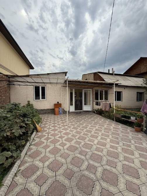 Дом, 100 м², 5 комнат, Агентство недвижимости, Косметический ремонт Bishkek - photo 1